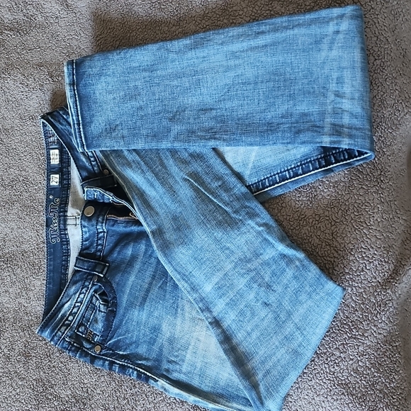 🥰HP🥰 EUC Miss Me: Signature Skinny Stretch Jean, Dark/Light contrasted wash - Picture 5 of 9